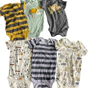 Gerber bodysuits baby size 12 months